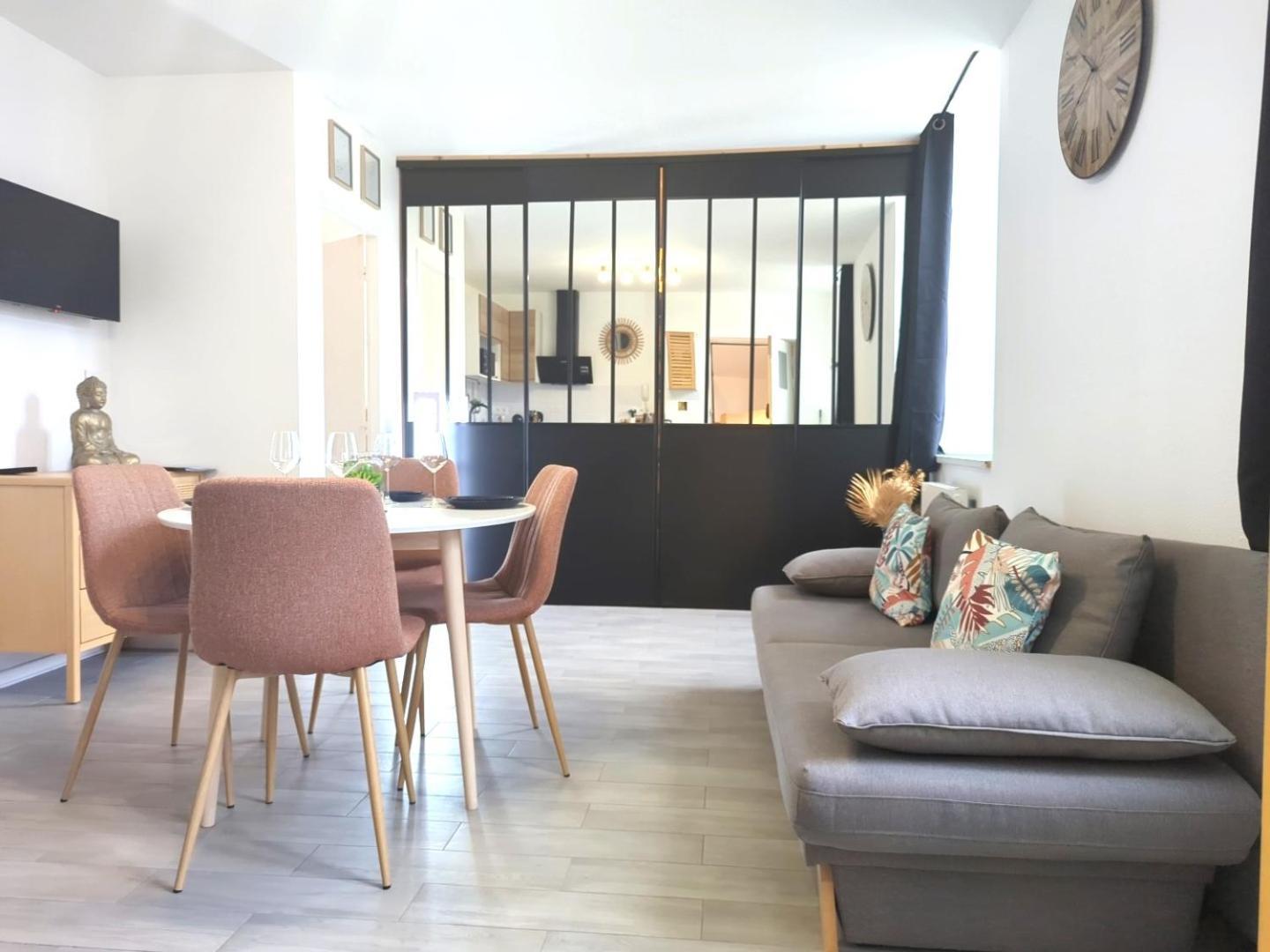 Bel Appartement Meximieux Centre Ville 2 Chambres Ngoại thất bức ảnh